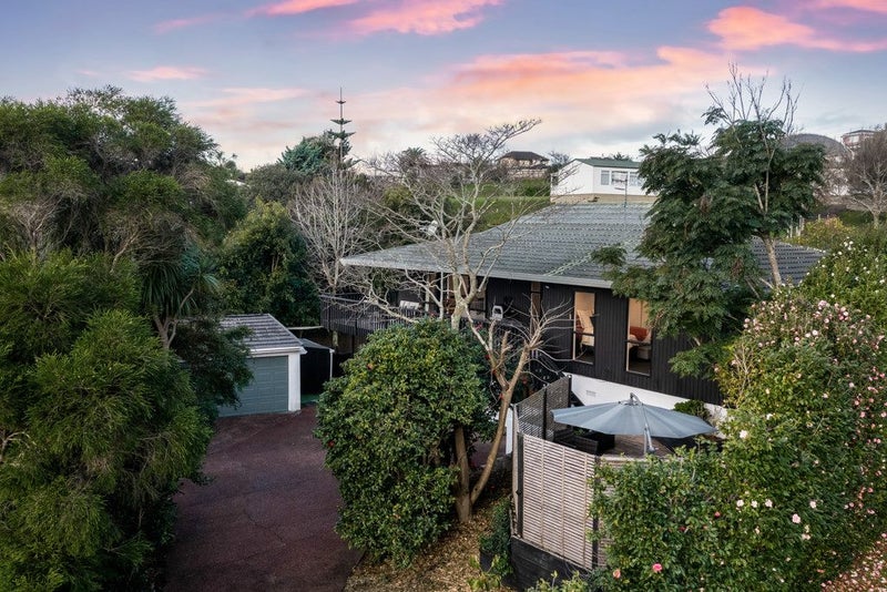 39 Lastel Place, Shelly Park, Auckland - Carousel 25