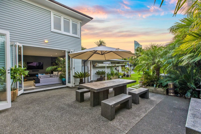 7 Sanders Avenue, Takapuna, Auckland - Carousel 1