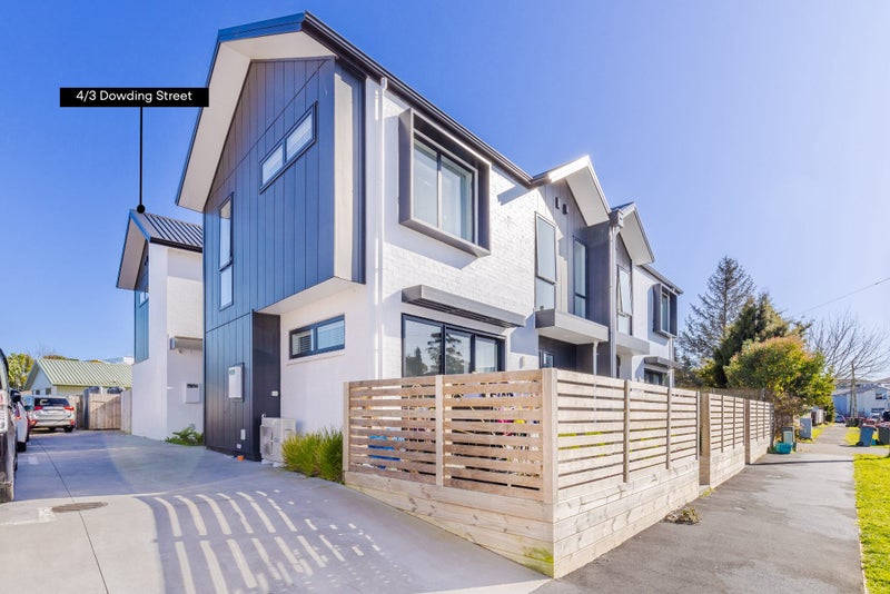 4/3 Dowding Street, Melville, Hamilton - Carousel 1