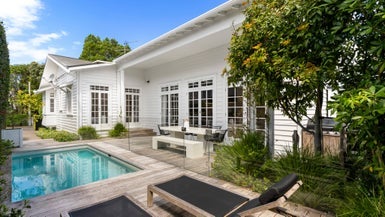 44 Princes Street, Northcote Point, Auckland - Carousel 1