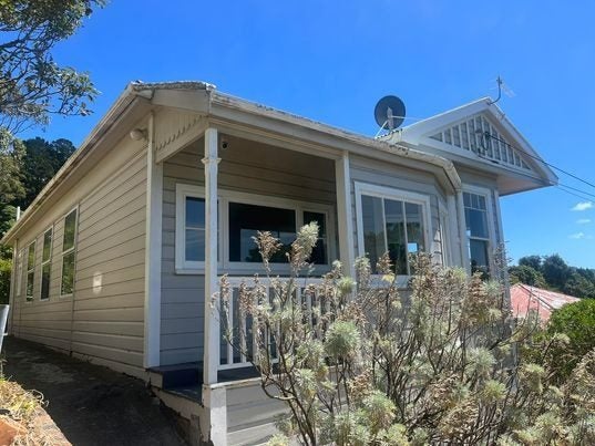 182 Hanson Street, Newtown, Wellington - Carousel 15