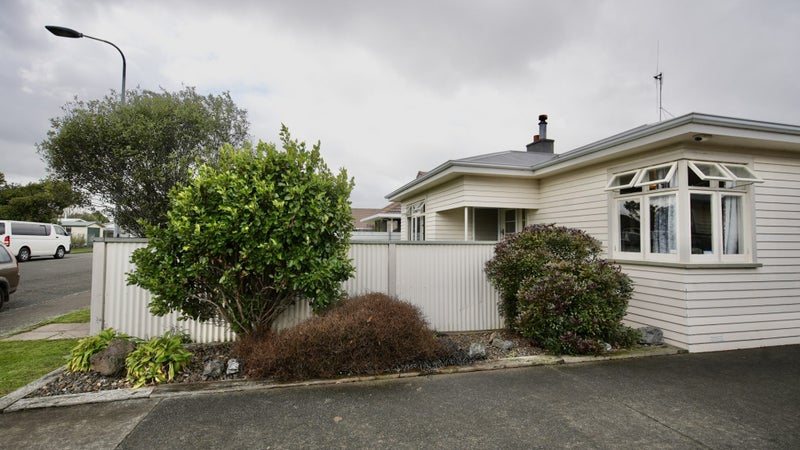 16 Rata Street, Roslyn, Palmerston North - Carousel 2