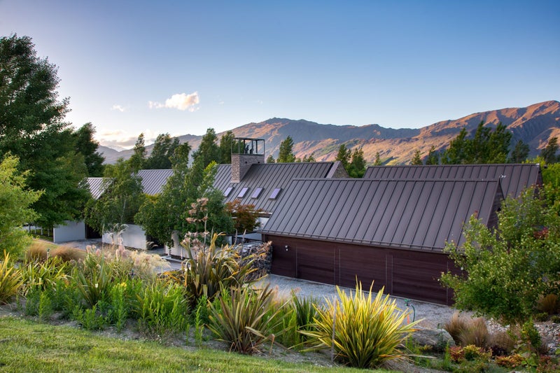8 Bendemeer Lane, Lake Hayes, Queenstown - Carousel 2