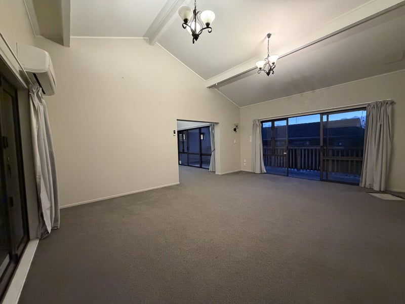 113 Redoubt Road, Goodwood Heights, Auckland - Carousel 1