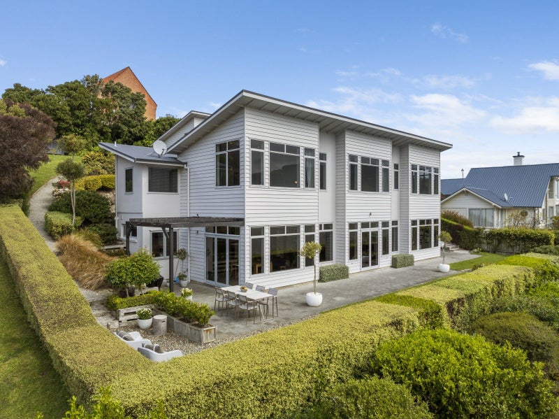 12 Mission Cove, Company Bay, Dunedin - Carousel 1
