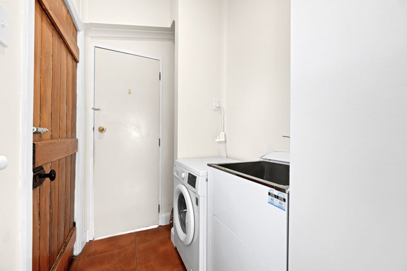 37 Wellington Street, Hamilton East, Hamilton - Carousel 16