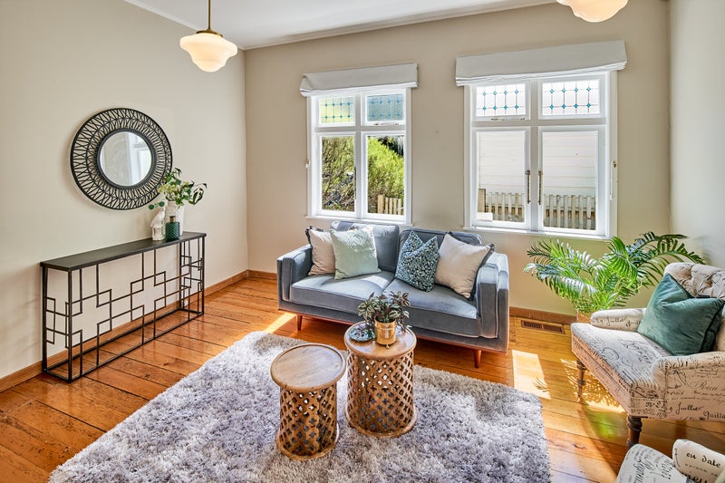 9 Holloway Road, Aro Valley, Wellington - Carousel 2