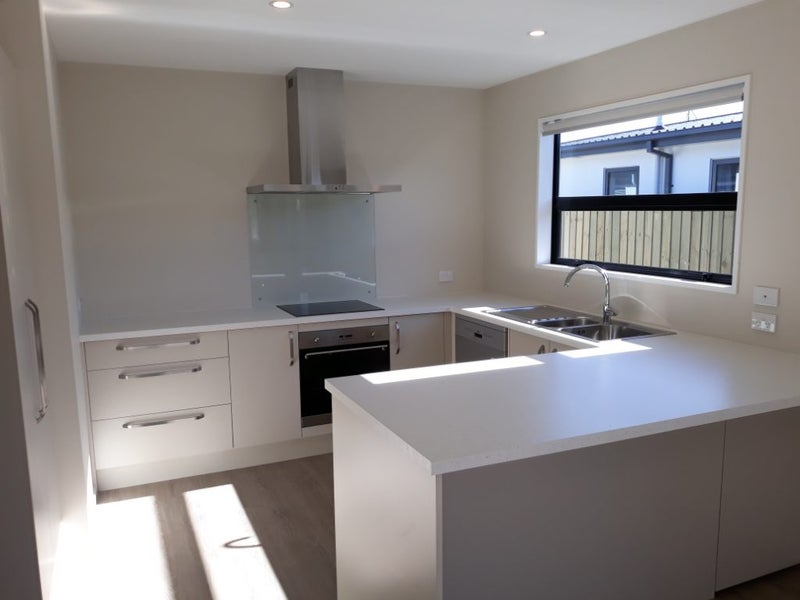 11 Perendale Street, Belfast, Christchurch - Carousel 2