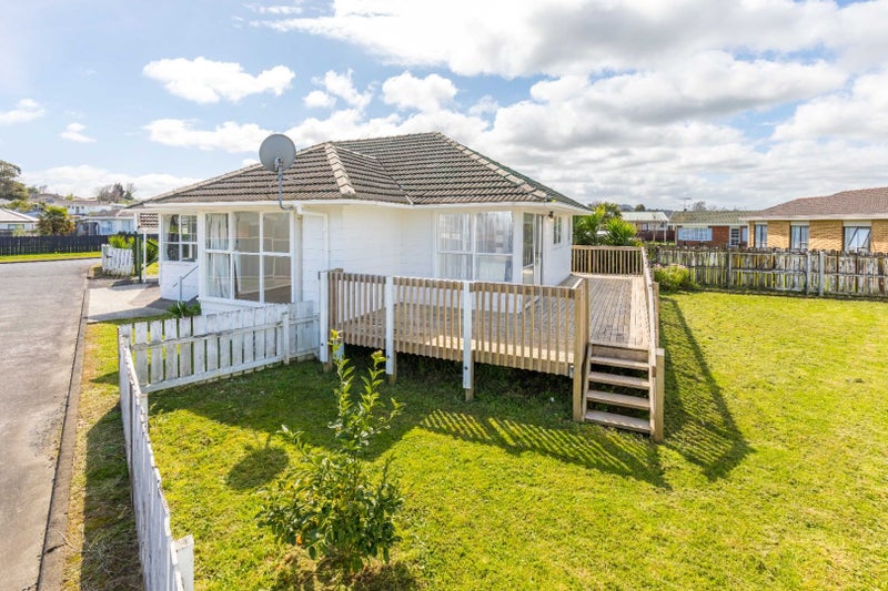 2/48 Trimdon Street, Randwick Park, Auckland - Carousel 2