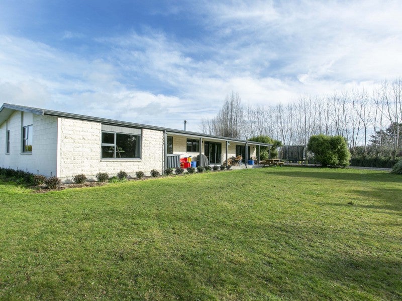 108 Smithfield Road, Elgin, Ashburton - Carousel 1