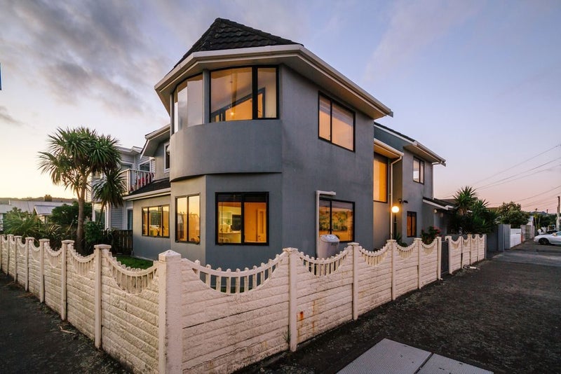 243 The Esplanade, Petone, Lower Hutt - Carousel 20