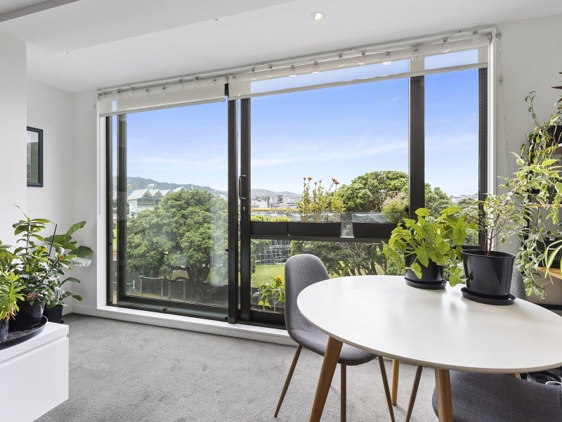 4C/21 Rugby Street, Mount Cook, Wellington - Carousel 2