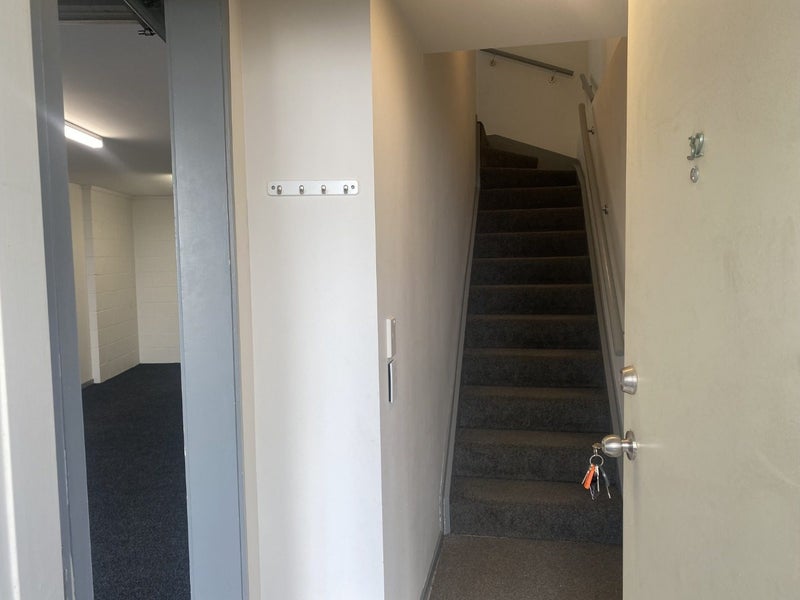 32/21 Hunters Park Drive, Three Kings, Auckland - Carousel 2