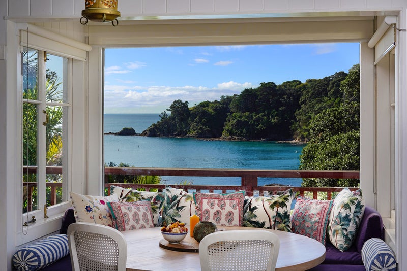 57 Queens Drive, Oneroa, Waiheke Island - Carousel 1