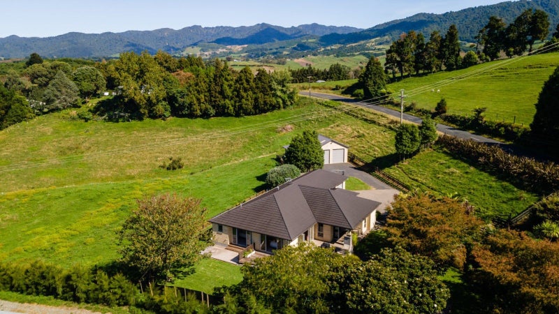 87 Busby Road, Tahawai - Carousel 43