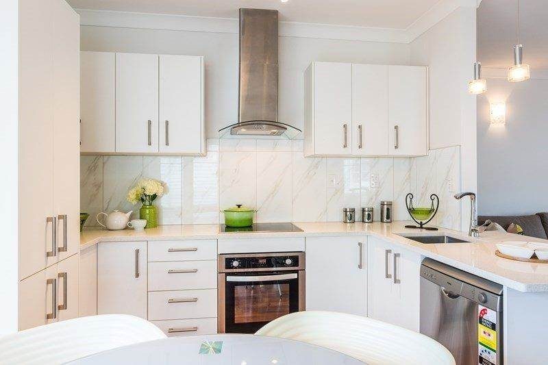 10 Wolseley Street, Morningside, Auckland - Carousel 2