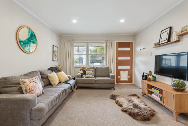 2/40 Eskdale Road, Birkdale, Auckland - Carousel 2
