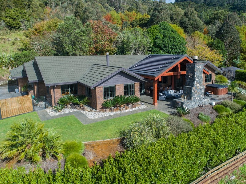 558 Crane Road, Kamo - Carousel 1