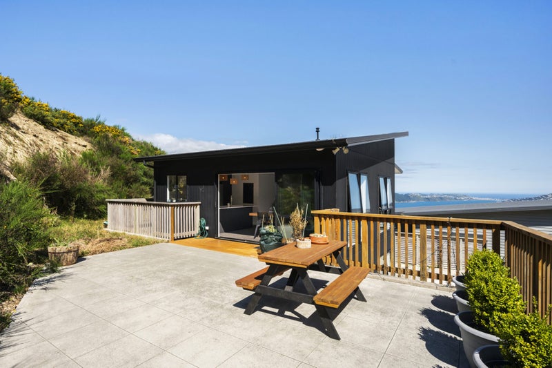 7B Grumman Lane, Newlands, Wellington - Carousel 2