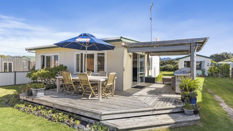 215 Ocean Road, Whangamata - Carousel 1