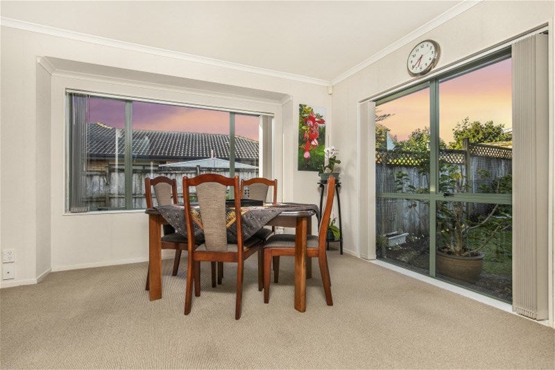 46 Sandwick Drive, Weymouth, Auckland - Carousel 2