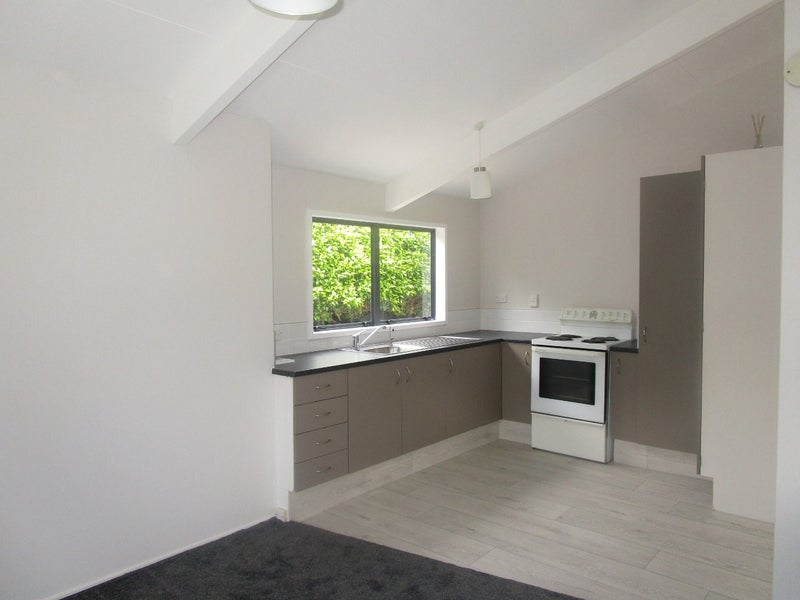 1A Kelvin Road, Papakura, Papakura - Carousel 2