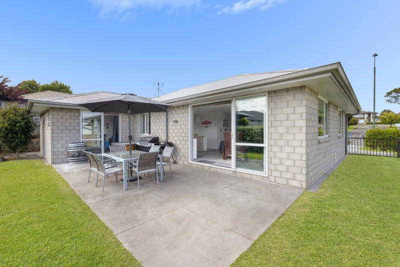 128 Rowesdale Drive, Ohauiti, Tauranga - Carousel 1