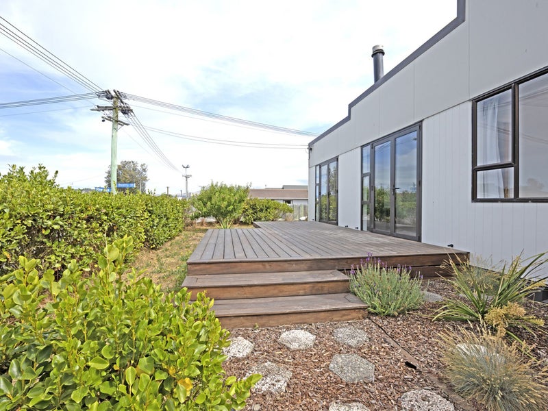 202 Pine Avenue, South New Brighton, Christchurch - Carousel 1