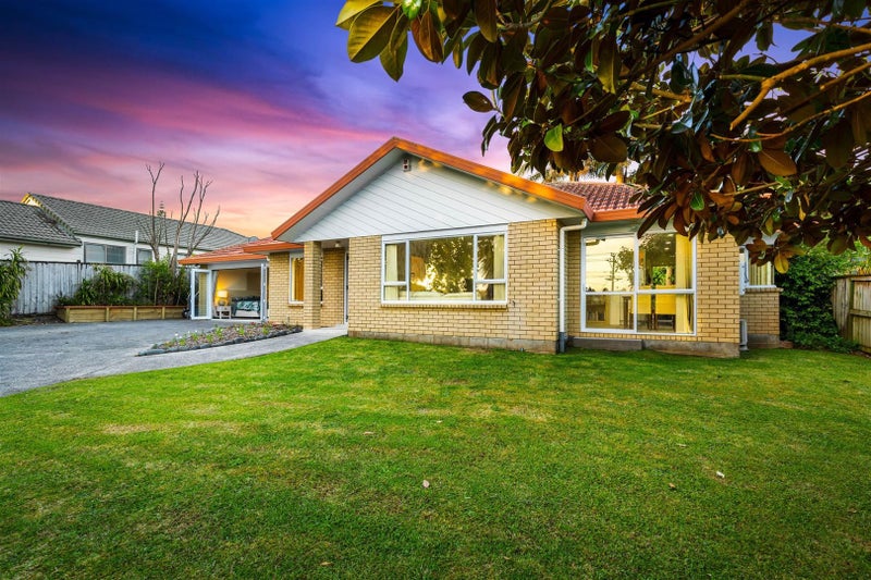 40 Triangle Road, Massey, Auckland - Carousel 1