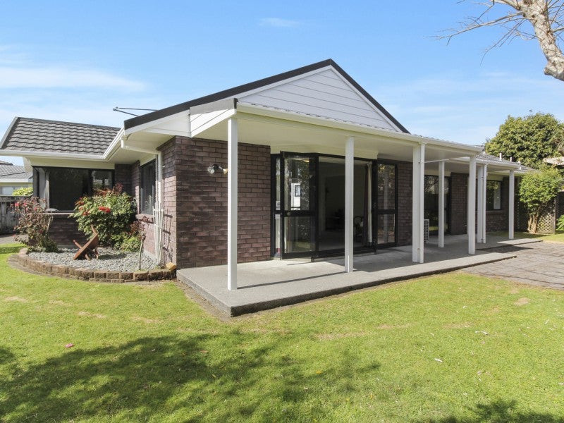 19 Karina Road, Merrilands, New Plymouth - Carousel 1