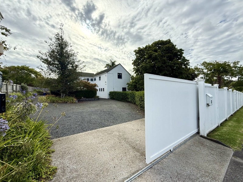 42 Roland Road, Greenhithe, Auckland - Carousel 1