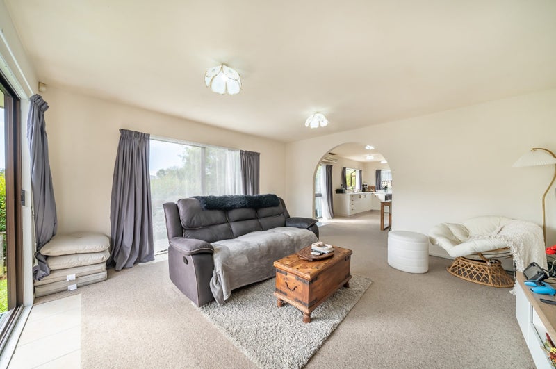 2/12 Raukawa Street, Stokes Valley, Lower Hutt - Carousel 2