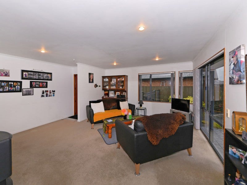8 Kate Edger Place, Stoke, Nelson - Carousel 13