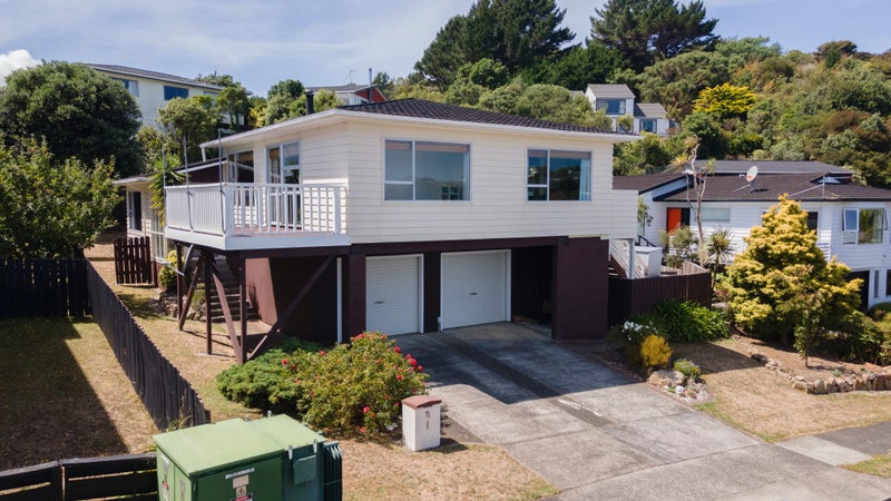 71 Eskdale Road, Papakowhai, Porirua - Carousel 2