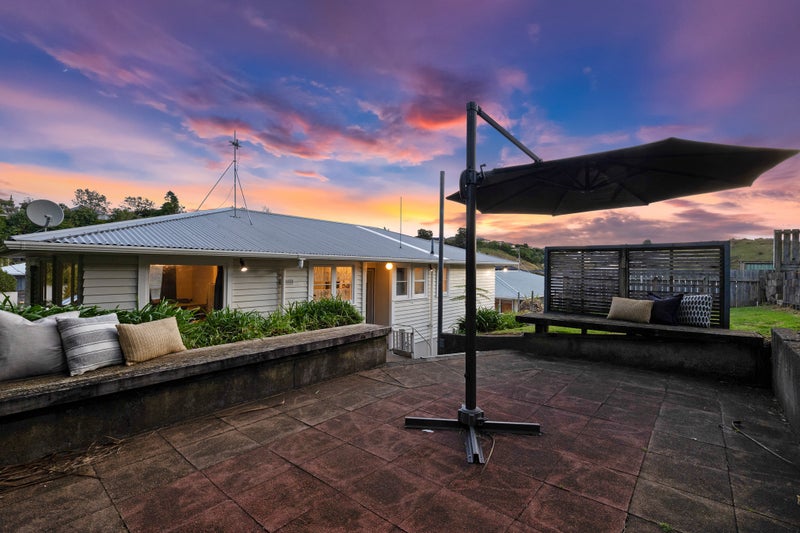 10 Nash Street, Marfell, New Plymouth - Carousel 1