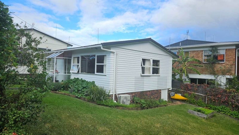 101 Vauxhall Road, Devonport, Auckland - Carousel 1