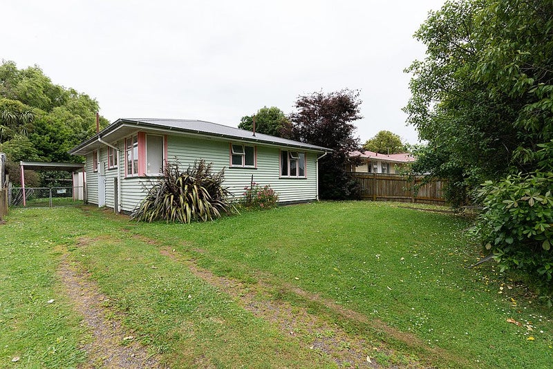 6 Newbury Street, Awapuni, Palmerston North - Carousel 2