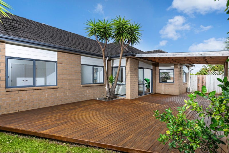 48 Huntington Park Drive, Greenhithe, Auckland - Carousel 1