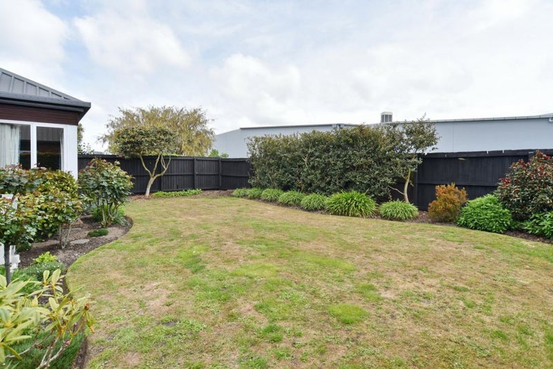 1/9 Phoenix Lane, Northcote, Christchurch - Carousel 20
