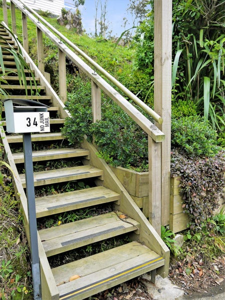 34 Stewart Drive, Newlands, Wellington - Carousel 17