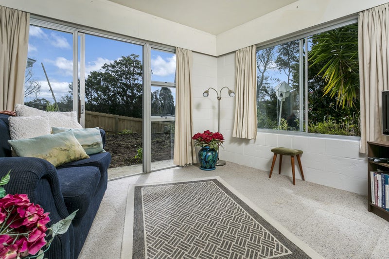 13 Morriggia Place, Bayview, Auckland - Carousel 2