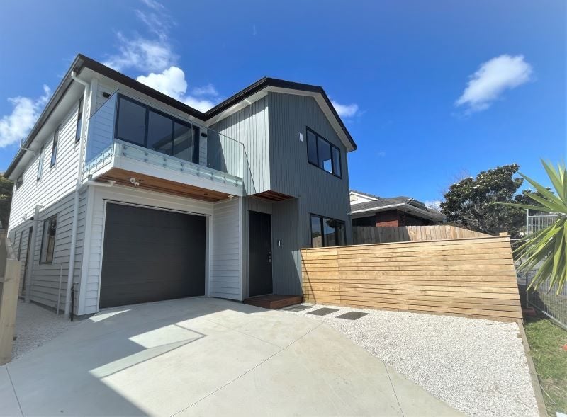 2B Askew Place, Farm Cove, Auckland - Carousel 1