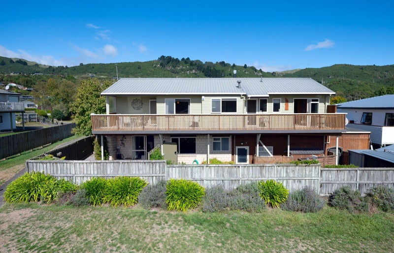 26 Angela Place, Kinloch, Taupo - Carousel 2