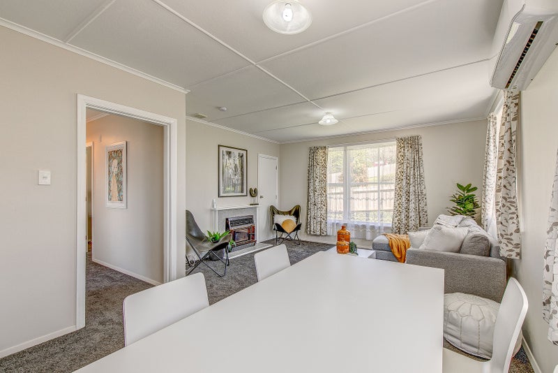 1 Muturangi Grove, Elsdon, Porirua - Carousel 2