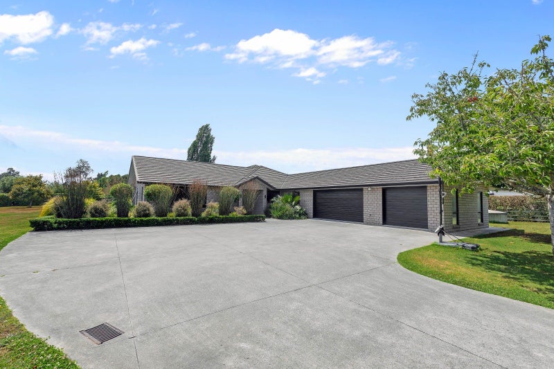 33B Seabrook Lane, Tamahere, Hamilton - Carousel 1