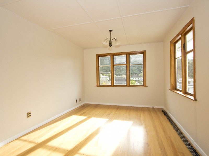 25 Gardiner Grove, Wainuiomata, Lower Hutt - Carousel 2