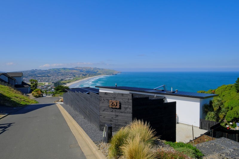 2J Clayton Street, Saint Clair, Dunedin - Carousel 20