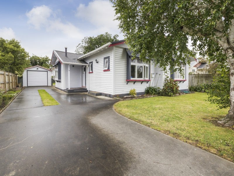 38 Shamrock Street, Takaro, Palmerston North - Carousel 1