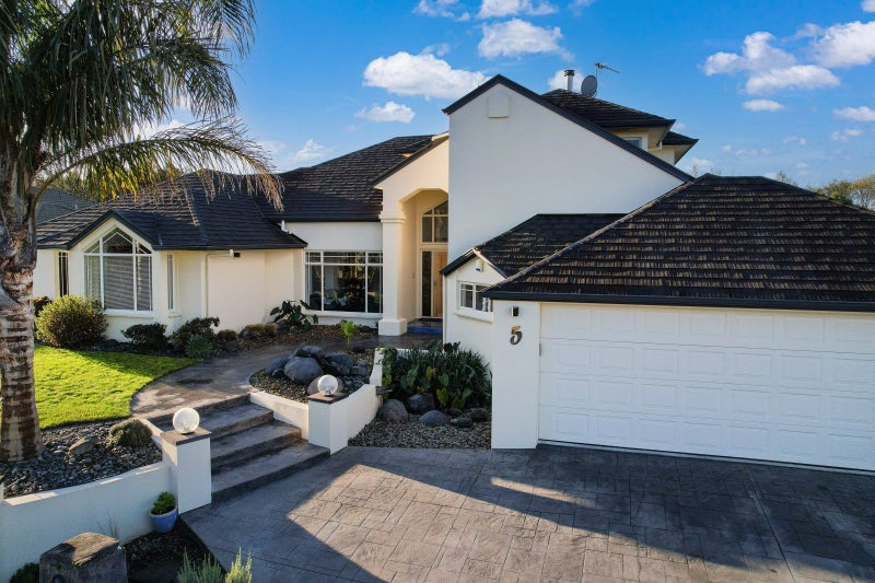 5 Raungawari Drive, Huntington, Hamilton - Carousel 43