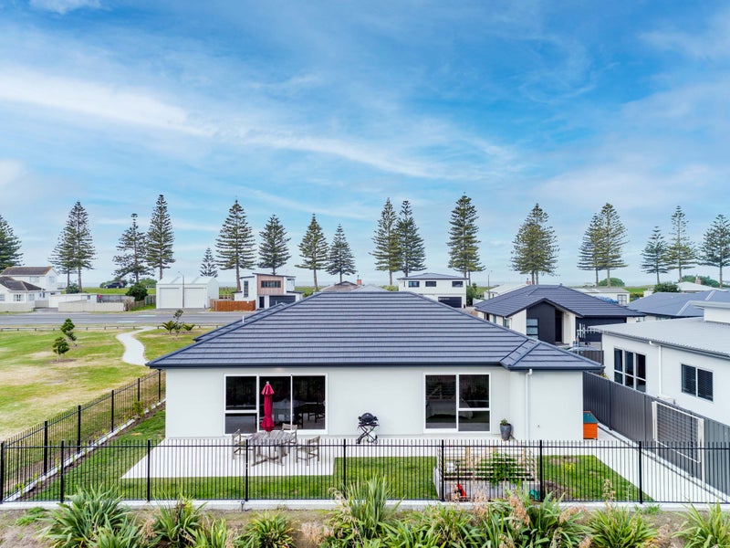 27 Arrow Place, Te Awa, Napier - Carousel 2